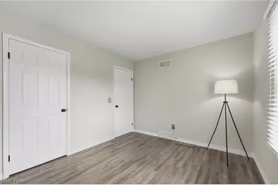 5224 Oakbriar Circle NE, Canton, OH 44705 - Photo 31