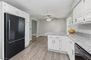 5224 Oakbriar Cir NE, Canton, OH 44705 - Photo 23