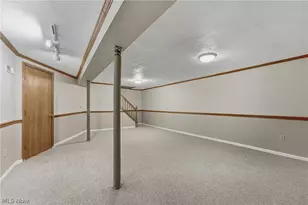 5224 Oakbriar Cir NE, Canton, OH 44705 - Photo 41