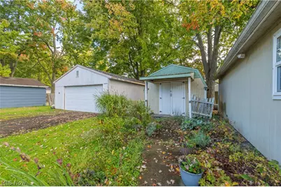 820 Longson Avenue, Elyria, OH 44035 - Photo 43