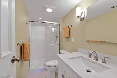 12500 Edgewater Drive #405, Oakwood, OH 44107 - Photo 25