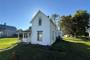 22203 Main St, West Lafayette, OH 43845 - Photo 13