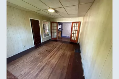 22203 Main Street, West Lafayette, OH 43845 - Photo 3
