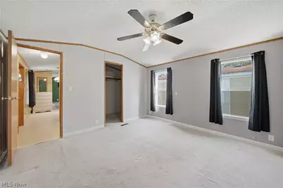 1233 Monterey Boulevard NW, North Canton, OH 44720 - Photo 9