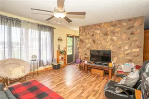 8835 Dover Rd, Apple Creek, OH 44606 - Photo 7