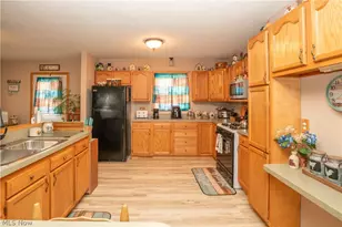 8835 Dover Rd, Apple Creek, OH 44606 - Photo 15