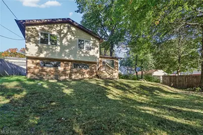 1302 East Avenue, Akron, OH 44307 - Photo 3