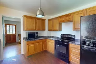 386 Park Ave, Chardon, OH 44024 - Photo 7