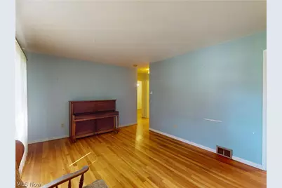 386 Park Avenue, Chardon, OH 44024 - Photo 5