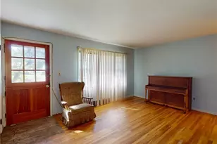 386 Park Ave, Chardon, OH 44024 - Photo 3