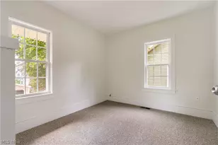 156 E Mapledale Ave, Akron, OH 44301 - Photo 23