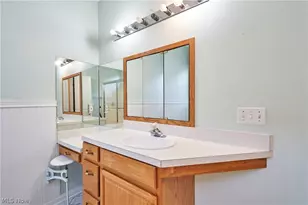 8688 Parkside Dr, Northfield, OH 44067 - Photo 19