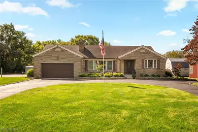 964 Robinson Avenue, Barberton, OH 44203 - Photo 1