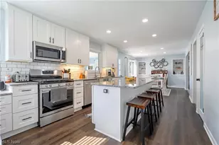 964 Robinson Ave, Barberton, OH 44203 - Photo 9
