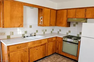 2350-2352 Nicholas Ave, Akron, OH 44305 - Photo 9