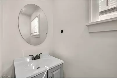 12813 Angelus Avenue, Loveland, OH 44105 - Photo 9