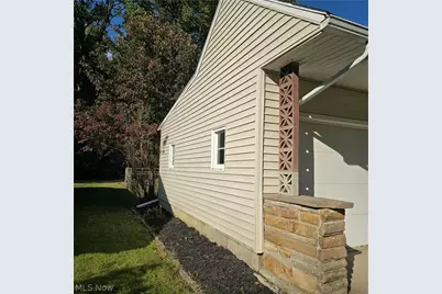 42108 Emerson Court, Elyria, OH 44035 - Photo 7