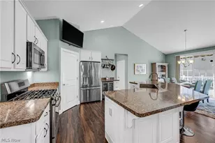 4326 Tudor Dr, Willoughby, OH 44094 - Photo 9