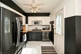 180 Davenport Ave, Akron, OH 44312 - Photo 9