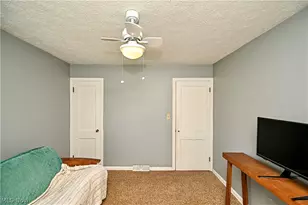 180 Davenport Ave, Akron, OH 44312 - Photo 21