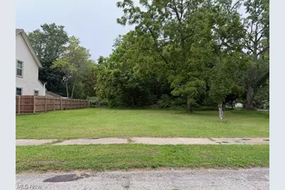 1412 E 61st Street, Loveland, OH 44103 - Photo 7