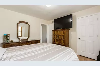 2574 E Newman Street, Zanesville, OH 43701 - Photo 17