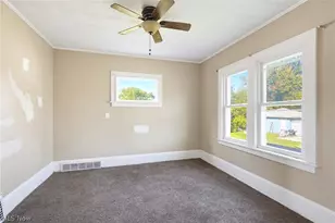 1649 Gibbs Ave NE, Canton, OH 44705 - Photo 7