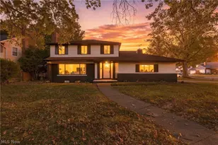 2131 Newbury Dr, Loveland, OH 44112 - Photo 1
