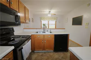 14 Manchester Dr, Norwalk, OH 44857 - Photo 11