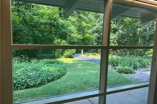 17079 Cats Den Rd, Chagrin Falls, OH 44023 - Photo 15