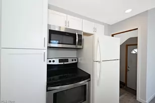 2564 8th St, Cuyahoga Falls, OH 44221 - Photo 13