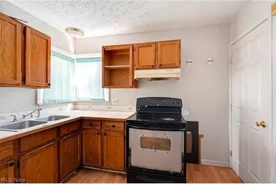 703 14th Street NE, Canton, OH 44714 - Photo 9