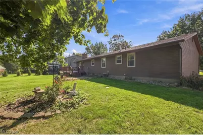 3821 Apache Street NW, Uniontown, OH 44685 - Photo 37