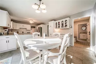 3453 Barrington Dr, Avon, OH 44011 - Photo 9