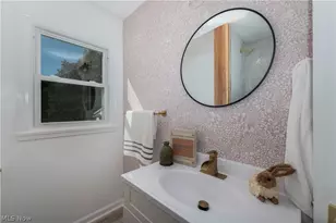 11829 Marlboro Ave NE, Alliance, OH 44601 - Photo 17