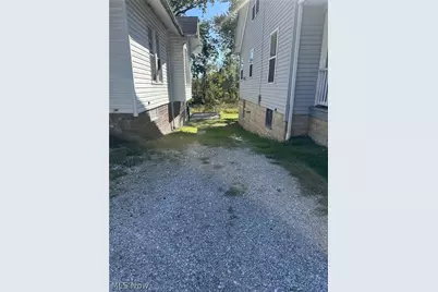 646 Phillips Street, Marietta, OH 45750 - Photo 13