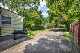 12109 Holborn Ave, Loveland, OH 44105 - Photo 37