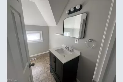 7704 Brinsmade Avenue, Loveland, OH 44102 - Photo 29