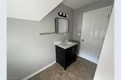 7704 Brinsmade Avenue, Loveland, OH 44102 - Photo 31