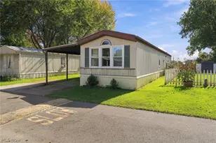 23 Oakwood St, Beloit, OH 44609 - Photo 3