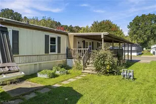 23 Oakwood St, Beloit, OH 44609 - Photo 5