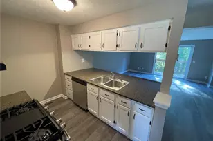 1202 Pinecrest Pl, Willoughby, OH 44094 - Photo 9
