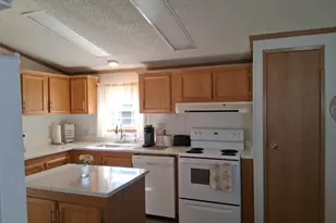 2656 Lake Breeze, Madison, OH 44057 - Photo 13