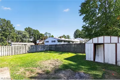 324 Parkway Boulevard, Alliance, OH 44601 - Photo 7