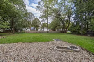 1949 Auten Dr, Akron, OH 44320 - Photo 33