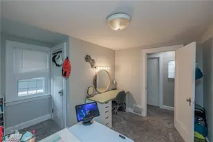 1949 Auten Dr, Akron, OH 44320 - Photo 17