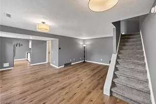 7373 Forsythia Ln, Northfield, OH 44067 - Photo 5
