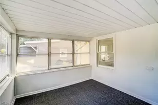 2015 Baxterly Ave, Oakwood, OH 44107 - Photo 27