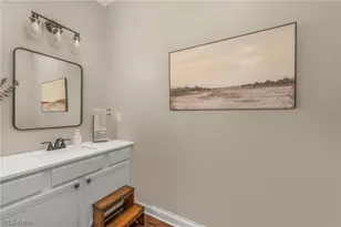 1359 Rome Cir, Grandview Heights, OH 44147 - Photo 9