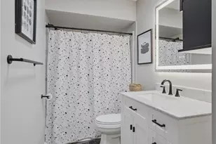 1745 Orchard Dr, Akron, OH 44333 - Photo 15